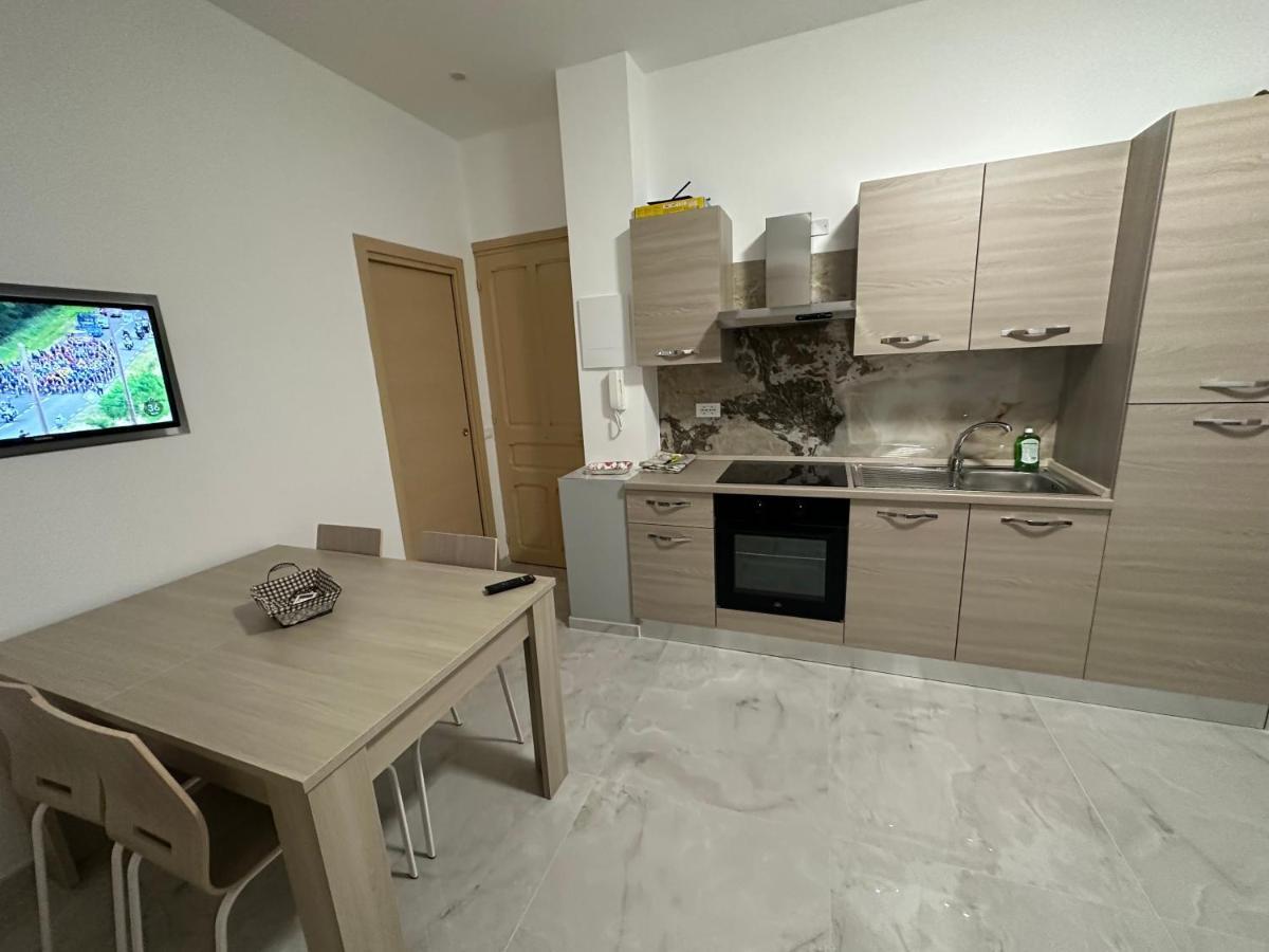 Апартаменты Casa Angela Vista Mare Вентимилья Экстерьер фото