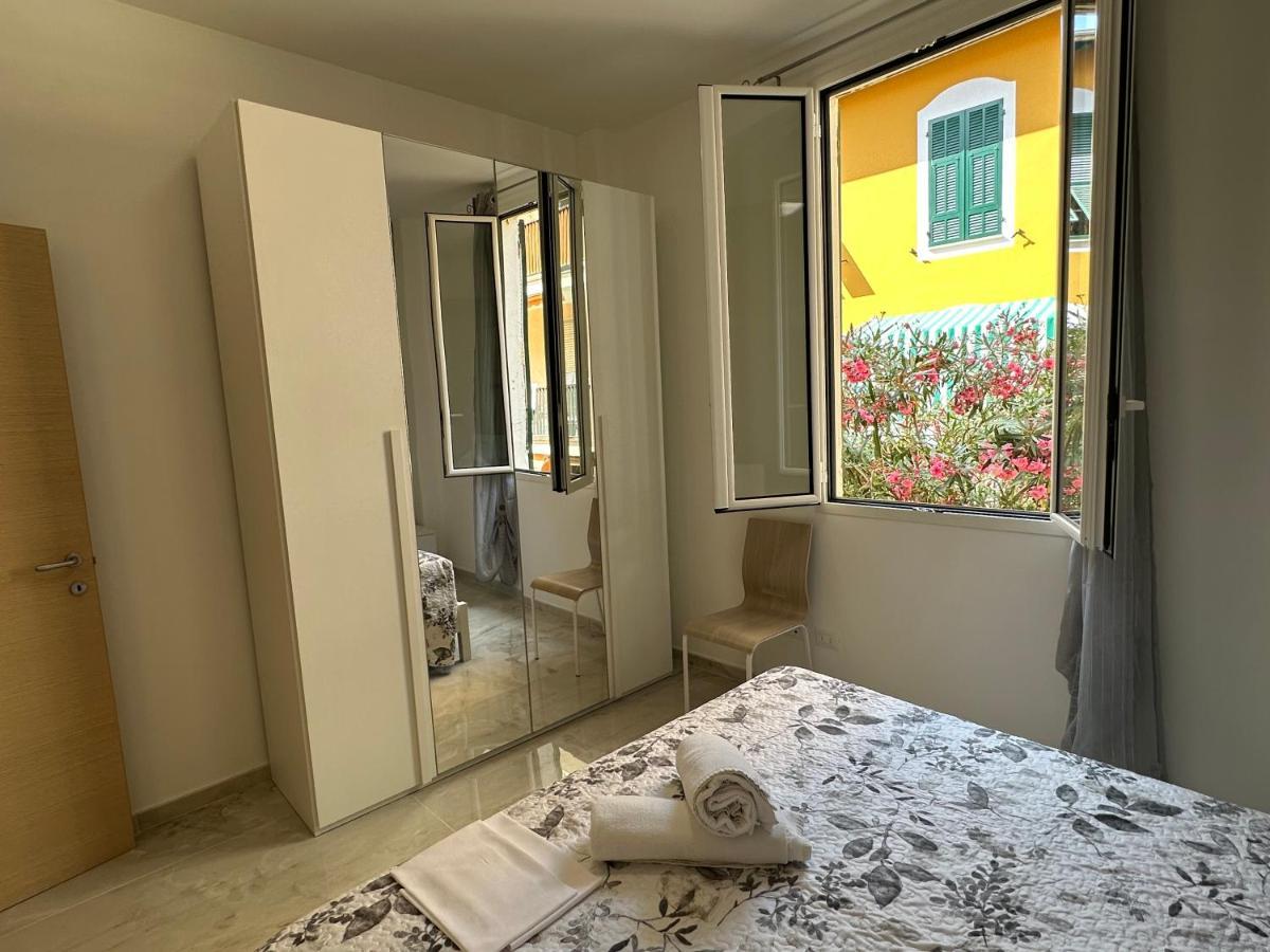 Апартаменты Casa Angela Vista Mare Вентимилья Экстерьер фото