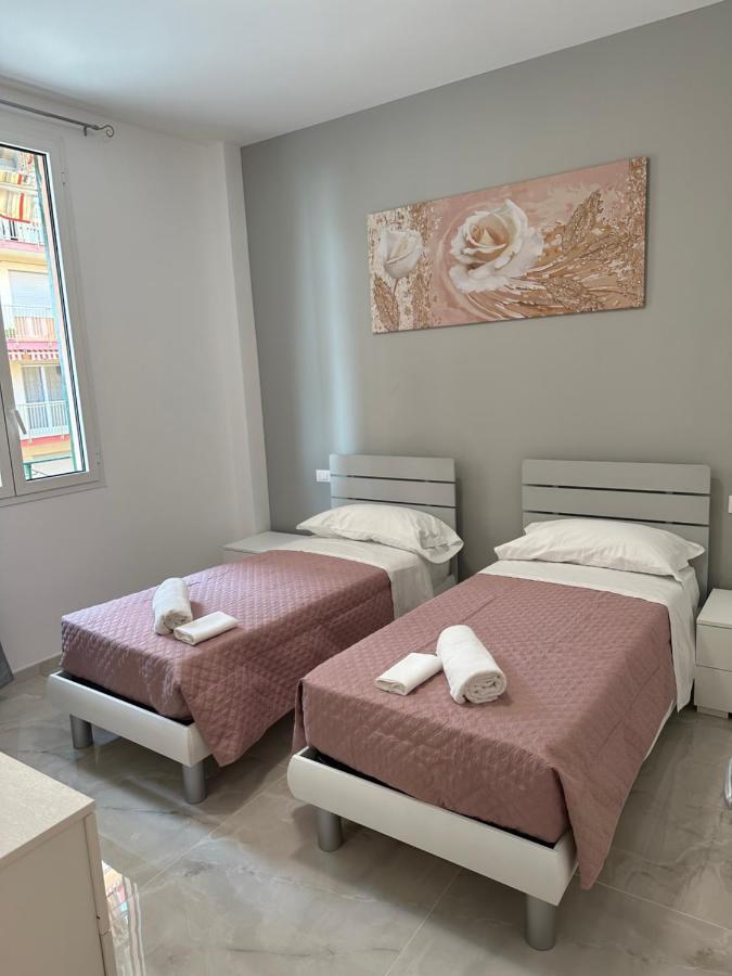 Апартаменты Casa Angela Vista Mare Вентимилья Экстерьер фото